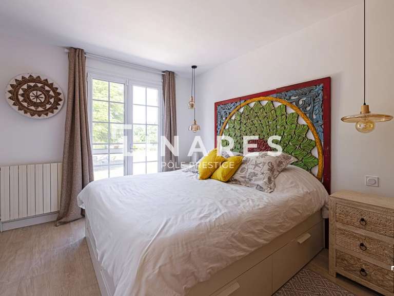 Maison Éguilles - 5 chambres - 191m²