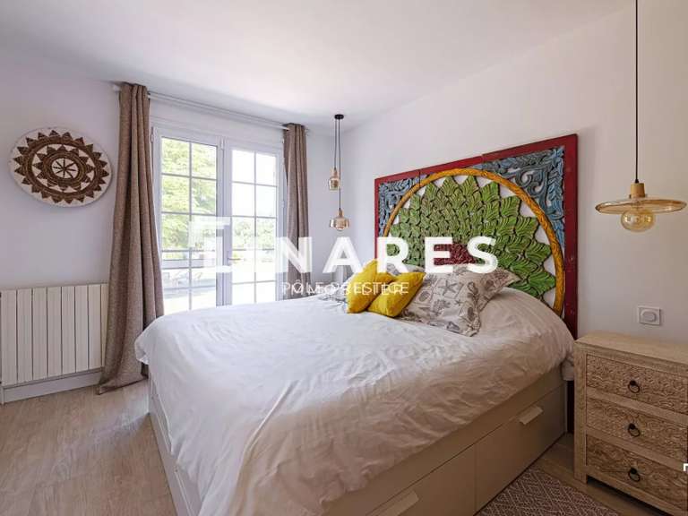 Maison Éguilles - 5 chambres - 191m²