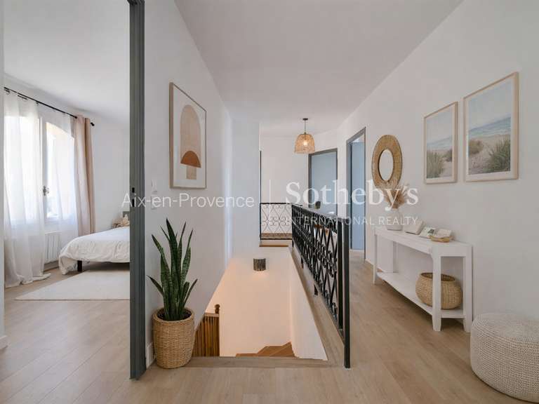 House Éguilles - 5 bedrooms - 200m²