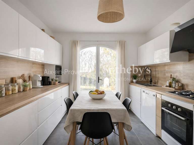 House Éguilles - 5 bedrooms - 200m²