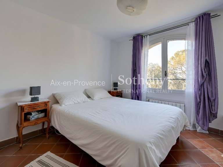 House Éguilles - 5 bedrooms - 200m²