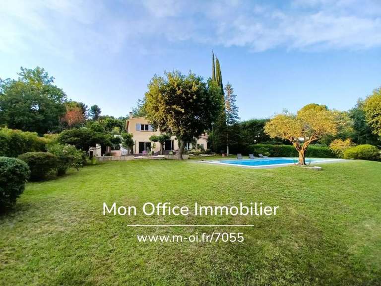Maison Éguilles - 4 chambres - 190m²