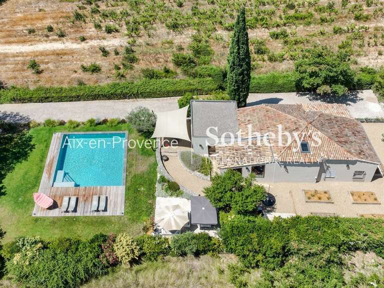 Maison Éguilles - 210m²