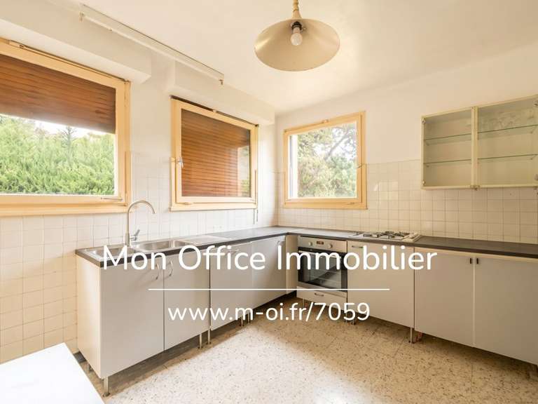 Maison Éguilles - 6 chambres - 212m²