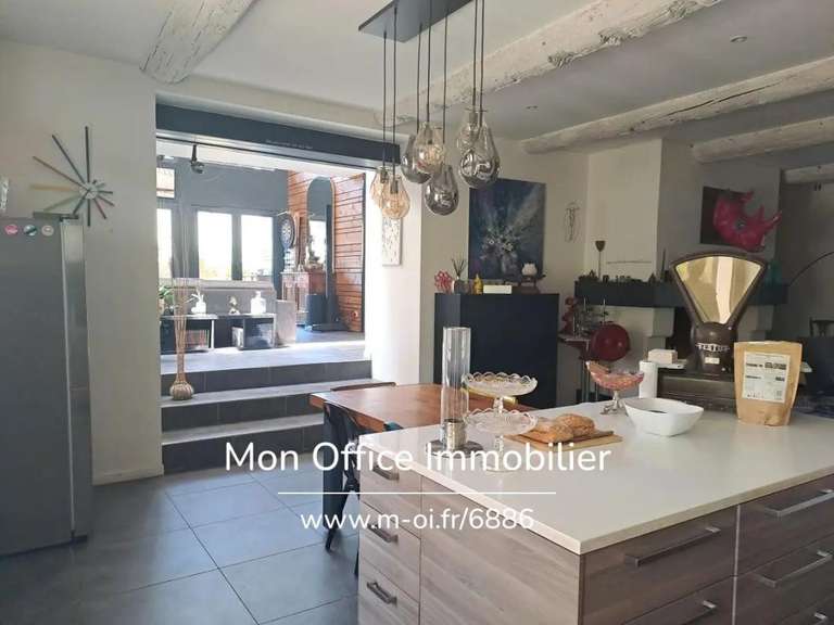 Maison Éguilles - 4 chambres - 246m²