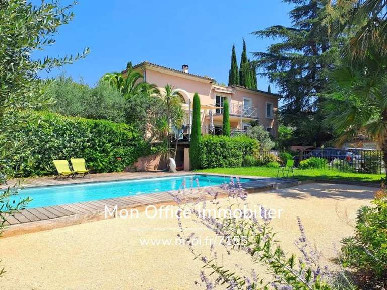Maison Éguilles - 5 chambres - 194m²