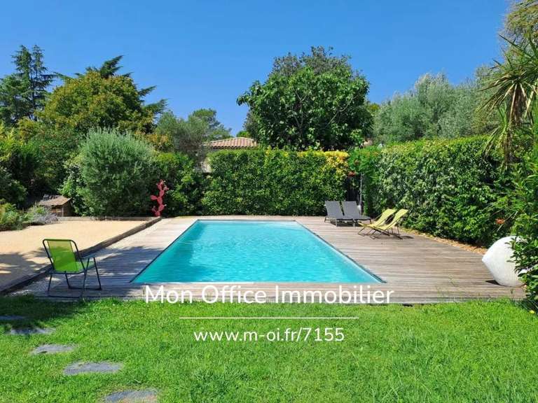 Maison Éguilles - 5 chambres - 194m²