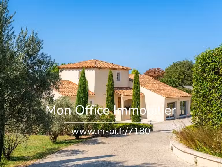 Maison Éguilles - 4 chambres - 170m²