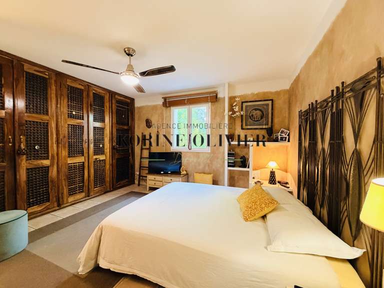 Maison Éguilles - 3 chambres - 130m²