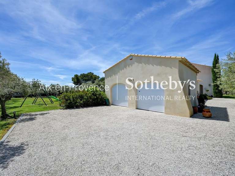 Maison Éguilles - 5 chambres - 230m²