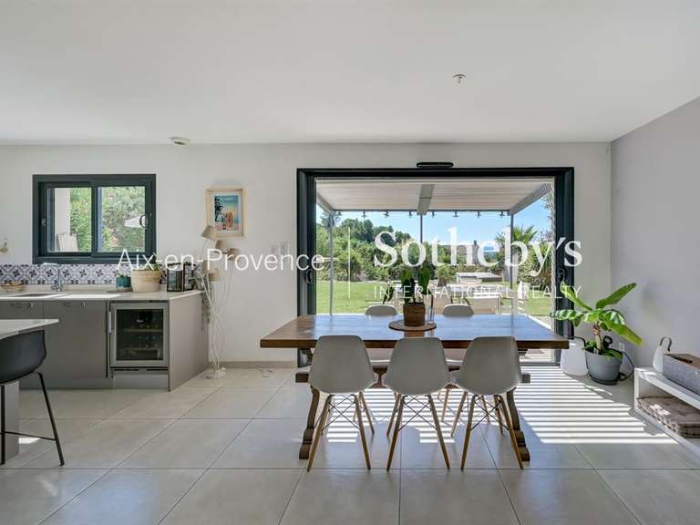 Maison Éguilles - 4 chambres - 105m²