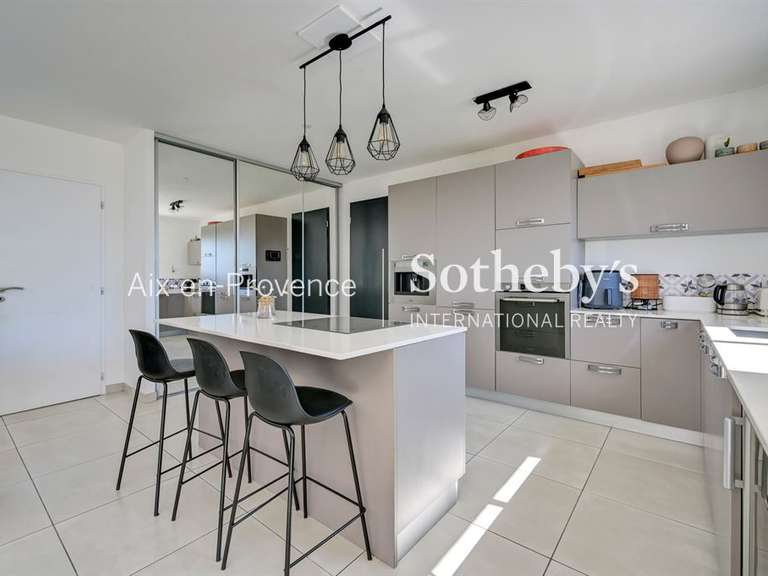 Maison Éguilles - 4 chambres - 105m²