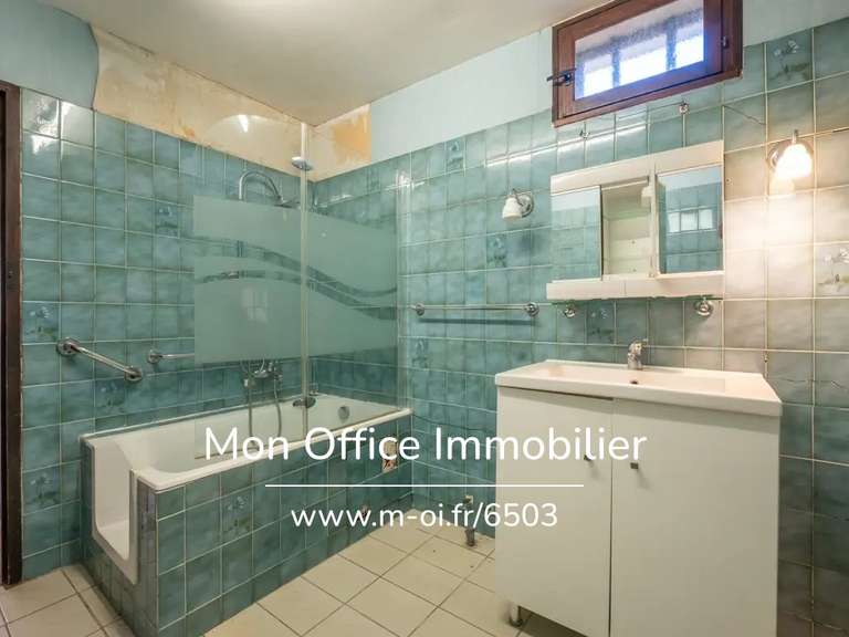 Propriété Éguilles - 5 chambres - 198m²