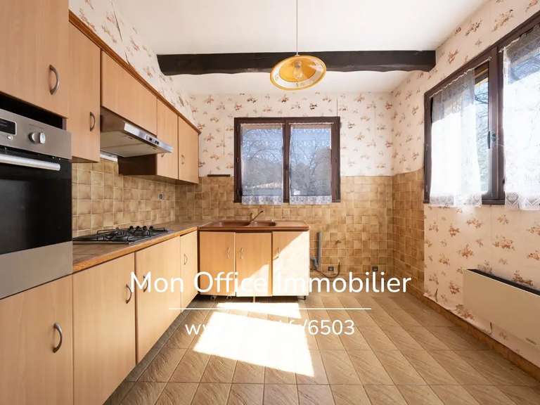 Propriété Éguilles - 5 chambres - 198m²