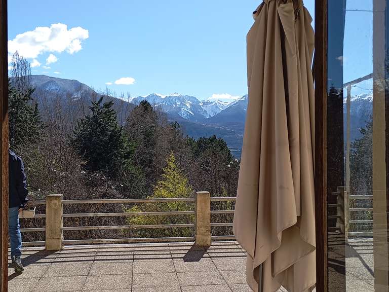 Maison Embrun - 17 chambres - 828m²