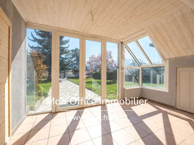 Maison Embrun - 5 chambres - 195m²
