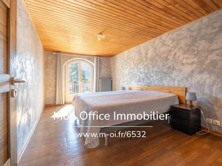 Maison Embrun - 5 chambres - 195m²