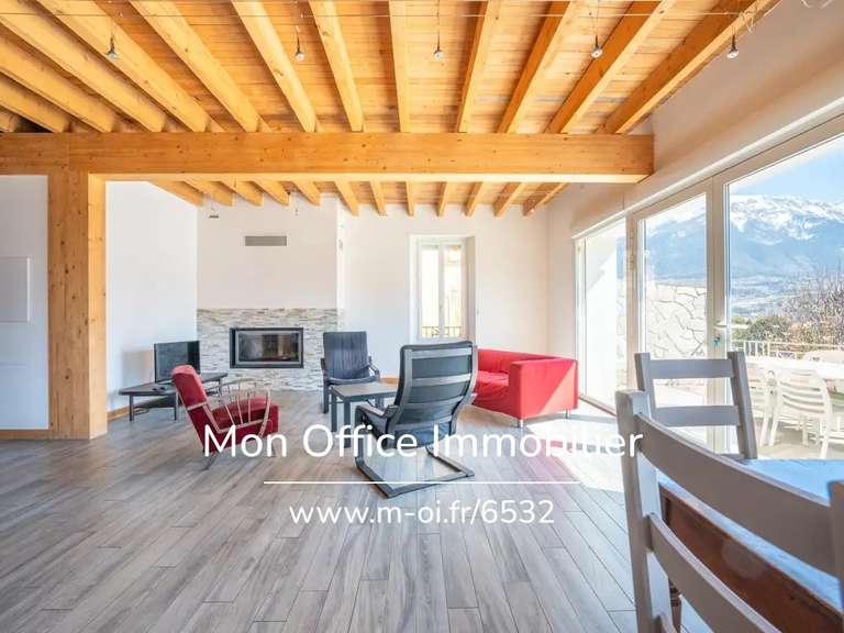 Maison Embrun - 5 chambres - 195m²