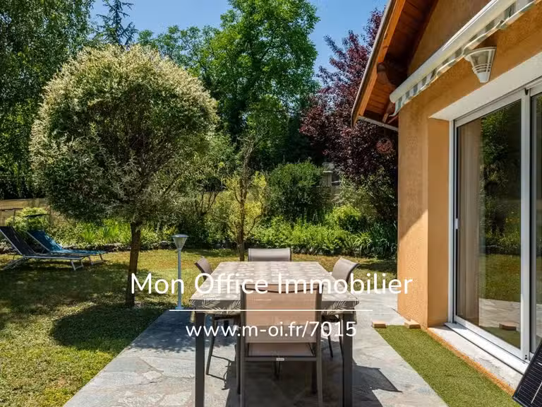 House Embrun - 3 bedrooms - 160m²