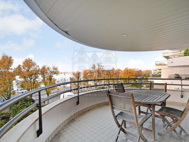 Appartement Enghien-les-Bains - 4 chambres - 144m²