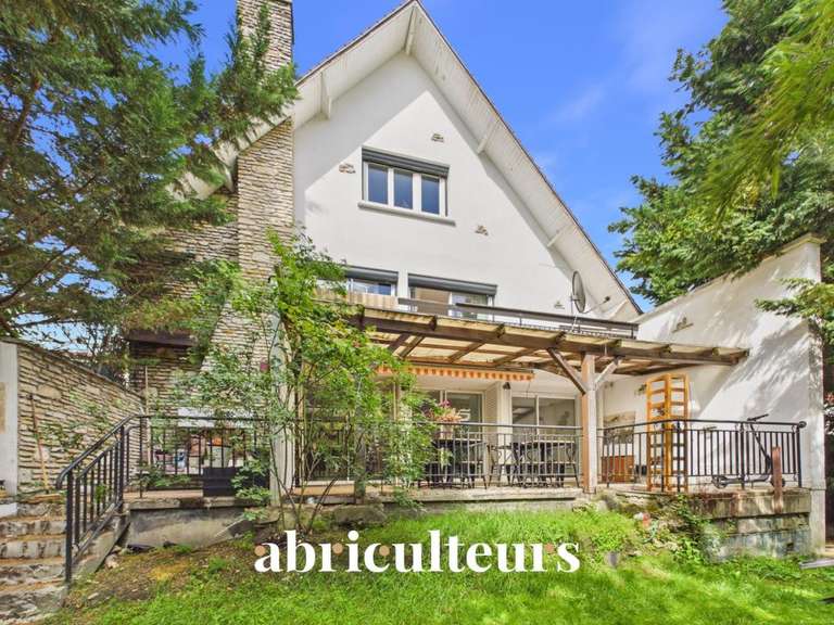 Maison Enghien-les-Bains - 6 chambres - 263m²