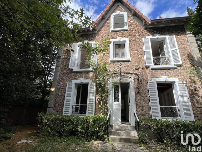Enghien-les-Bains : Maison, villa et propriété à vendre - BellesPierres