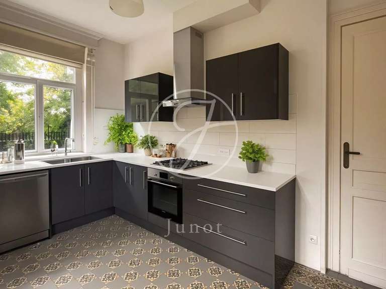 House Ennetières-en-Weppes - 5 bedrooms - 215m²