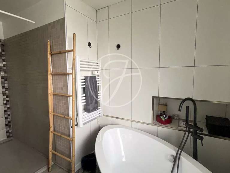 Maison Ennetières-en-Weppes - 6 chambres - 480m²