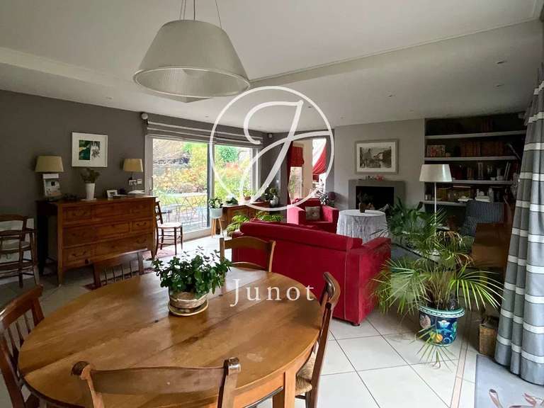 House Ennetières-en-Weppes - 5 bedrooms - 206m²