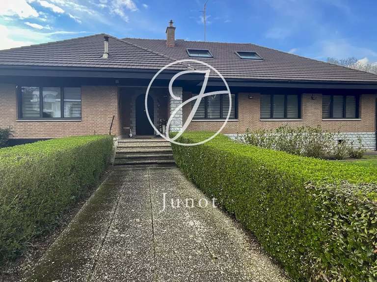 Maison Ennetières-en-Weppes - 6 chambres - 480m²