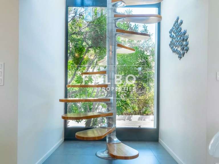 Maison Ensuès-la-Redonne - 4 chambres - 185m²