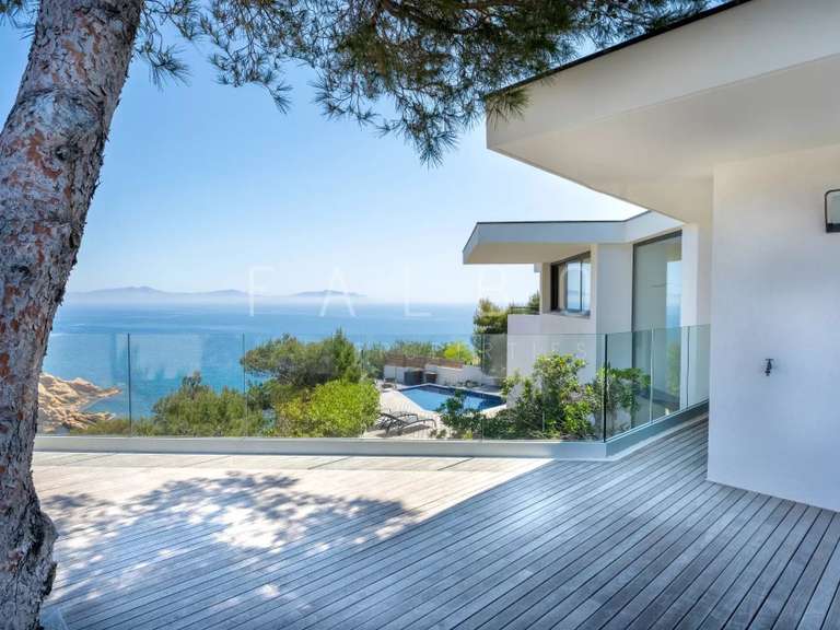Maison Ensuès-la-Redonne - 4 chambres - 165m²