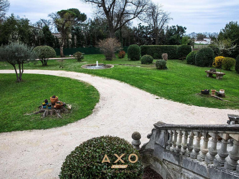 Property Entraigues-sur-la-Sorgue - 15 bedrooms