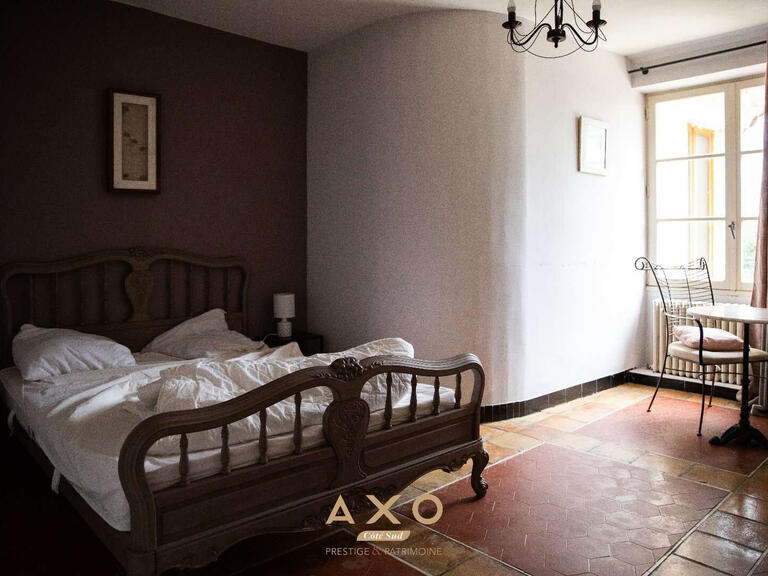 Property Entraigues-sur-la-Sorgue - 15 bedrooms