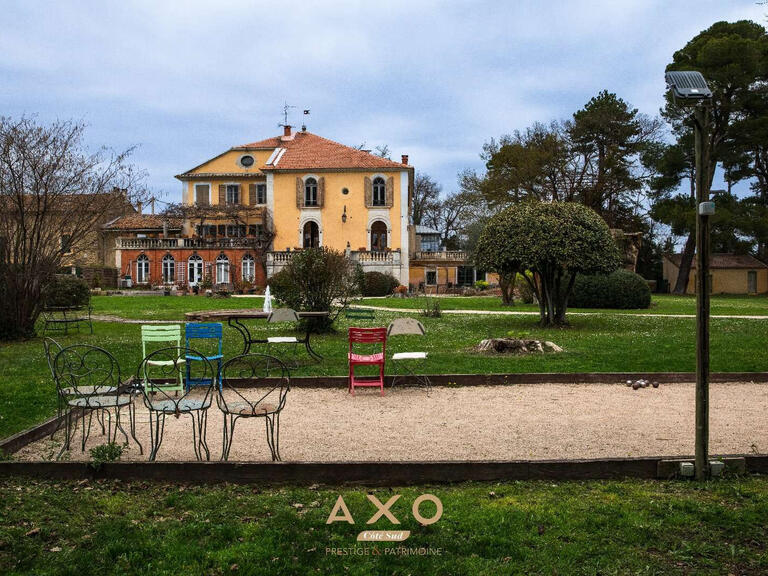 Property Entraigues-sur-la-Sorgue - 15 bedrooms
