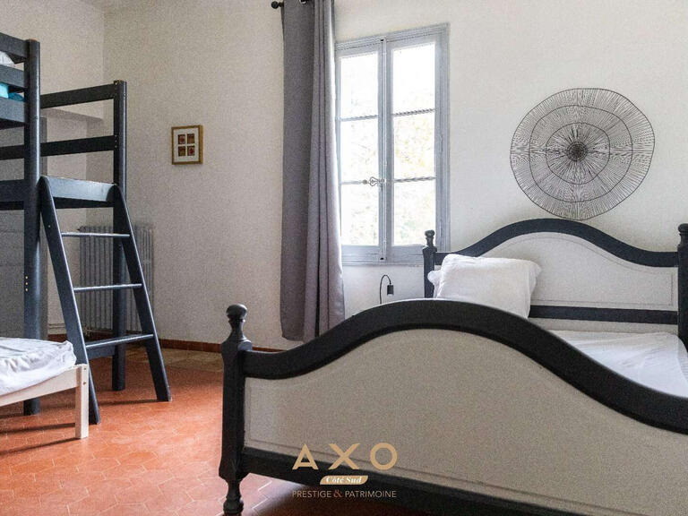 Property Entraigues-sur-la-Sorgue - 15 bedrooms