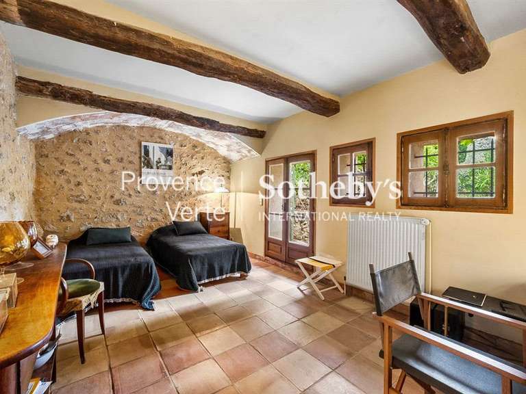 Maison Entrecasteaux - 6 chambres - 367m²