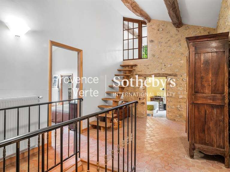 Maison Entrecasteaux - 6 chambres - 367m²