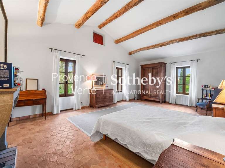 Maison Entrecasteaux - 6 chambres - 367m²