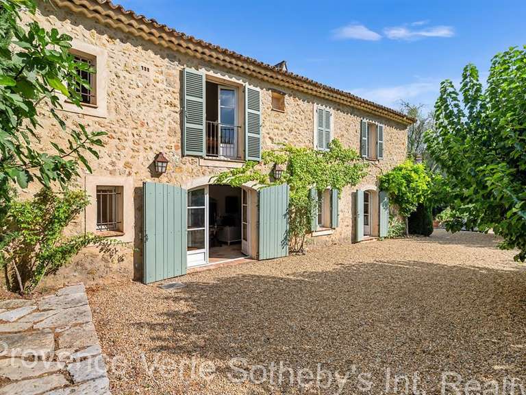 Maison Entrecasteaux - 6 chambres - 367m²