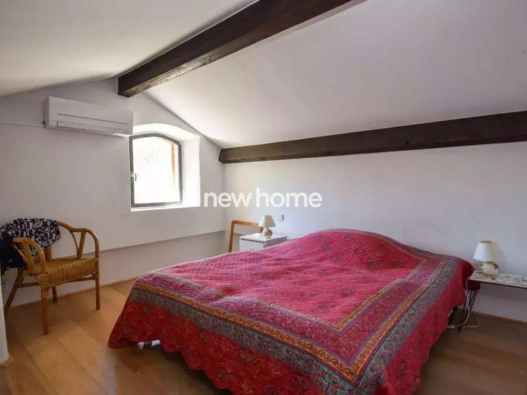 Maison Entrecasteaux - 3 chambres - 237m²