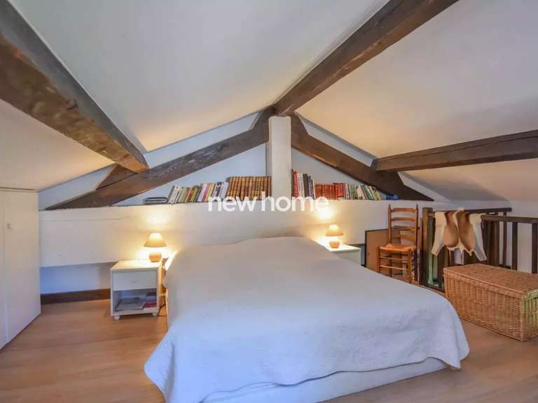 Maison Entrecasteaux - 3 chambres - 237m²