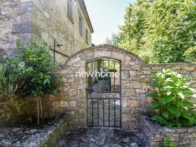 Maison Entrecasteaux - 3 chambres - 237m²