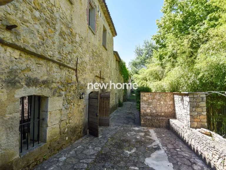 Maison Entrecasteaux - 3 chambres - 237m²