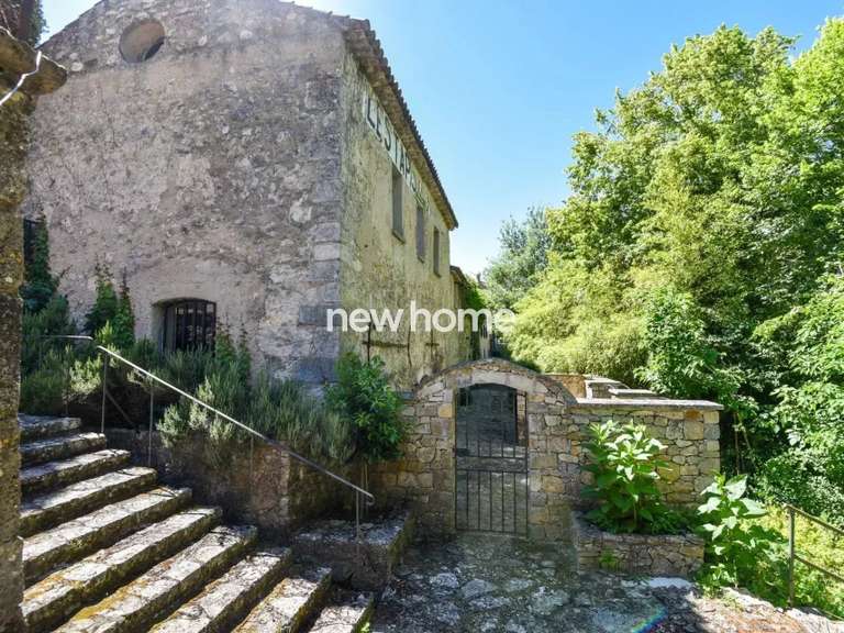 Maison Entrecasteaux - 3 chambres - 237m²