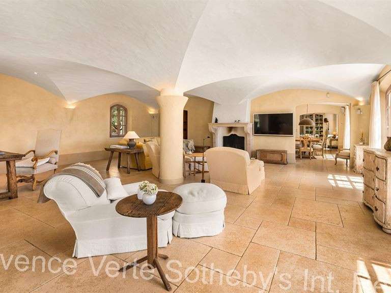 House Entrecasteaux - 3 bedrooms - 288m²