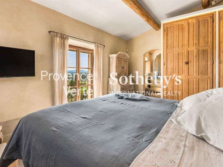 Maison Entrecasteaux - 3 chambres - 288m²