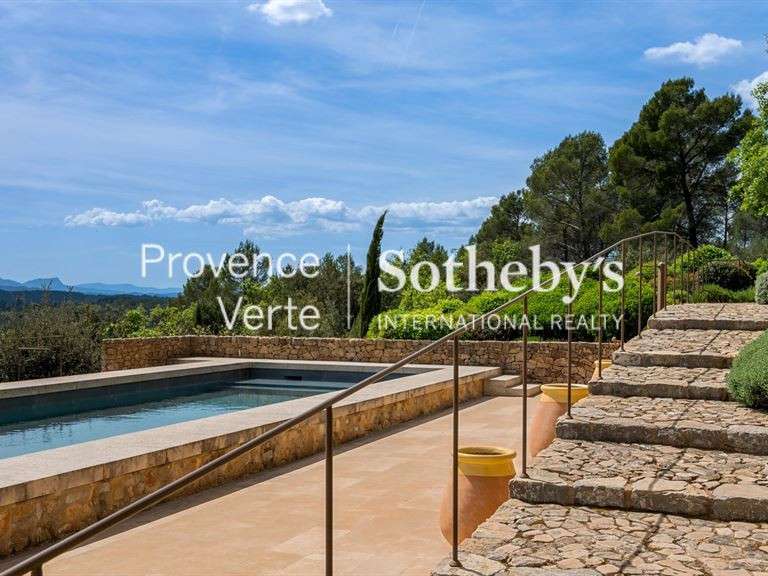 Maison Entrecasteaux - 3 chambres - 288m²
