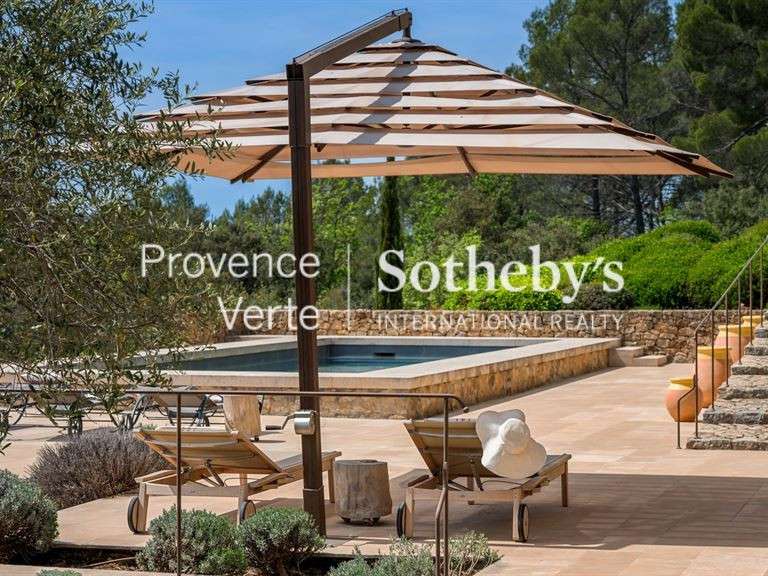 Maison Entrecasteaux - 3 chambres - 288m²