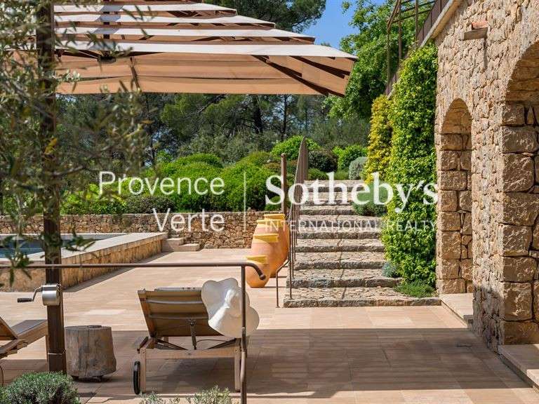 Maison Entrecasteaux - 3 chambres - 288m²